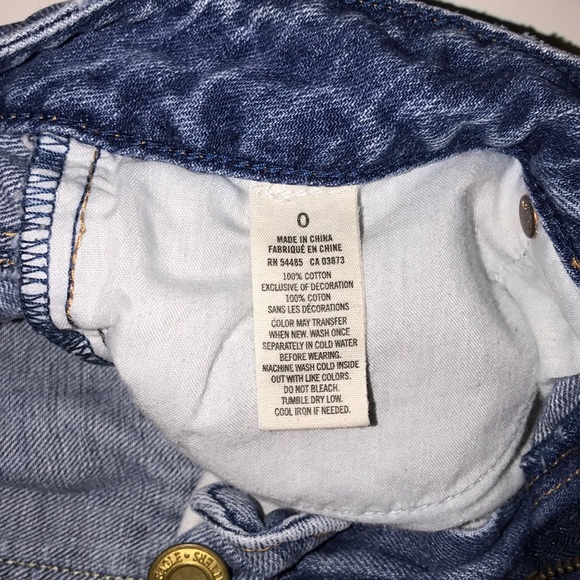 Low rise distress denim shorts! - Picture 5 of 5